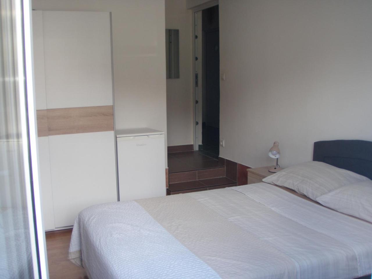 Apartments & Rooms Nikolic Fažana Exterior foto