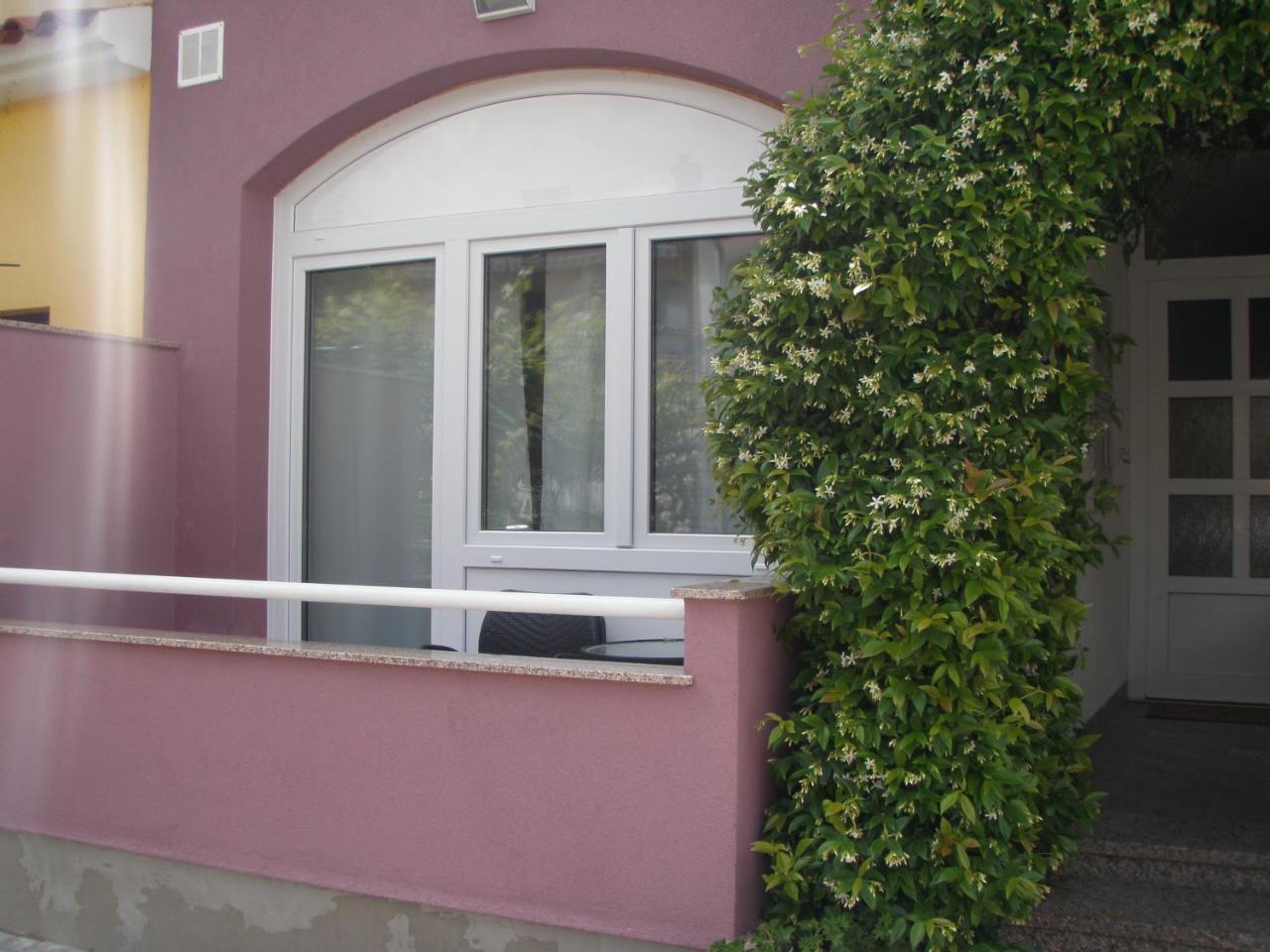 Apartments & Rooms Nikolic Fažana Exterior foto